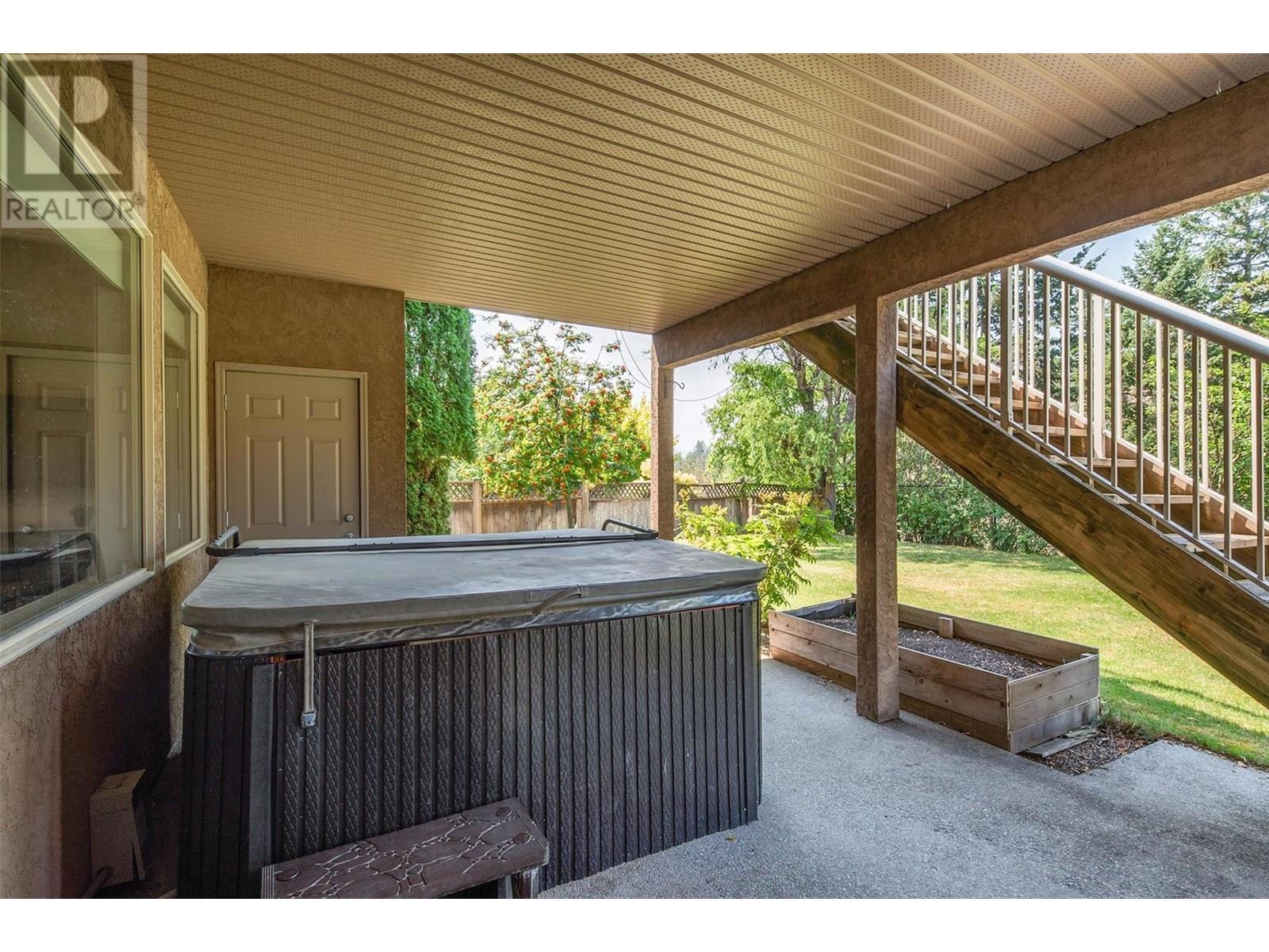  1173 Peak Point Drive, West Kelowna