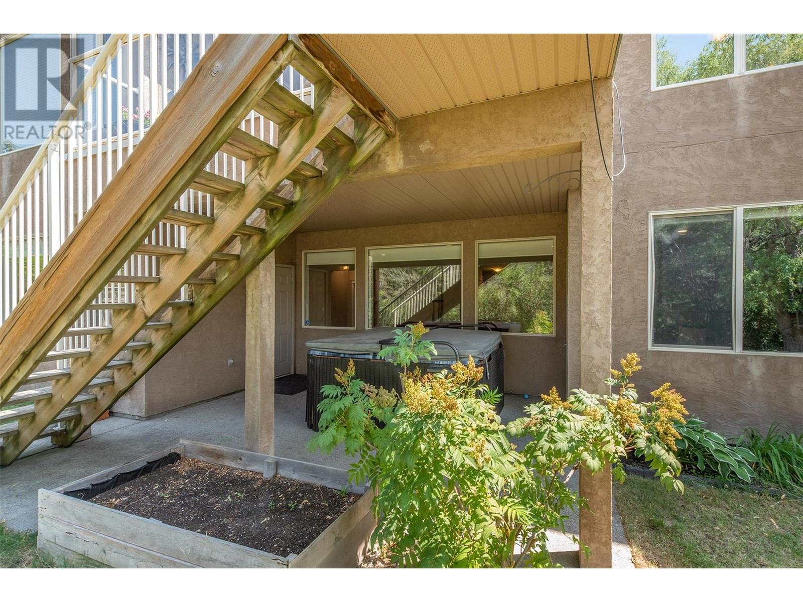  1173 Peak Point Drive, West Kelowna