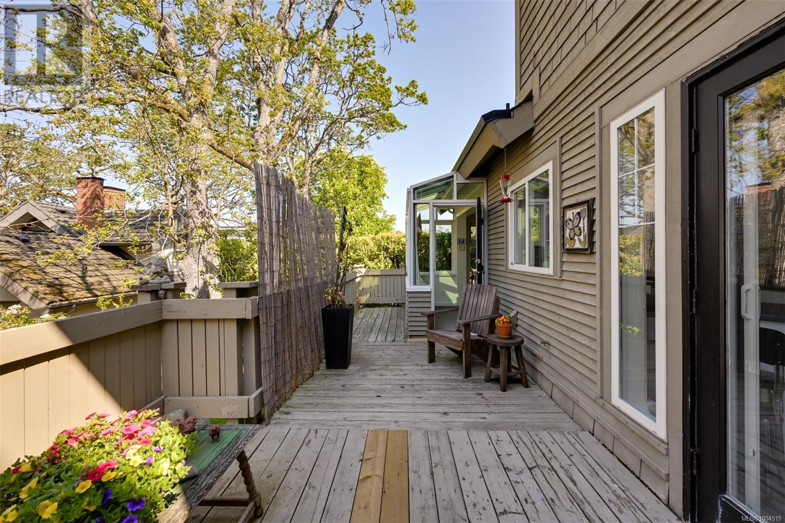 Single Family House Character for Sale in  Verrinder Ave Victoria 