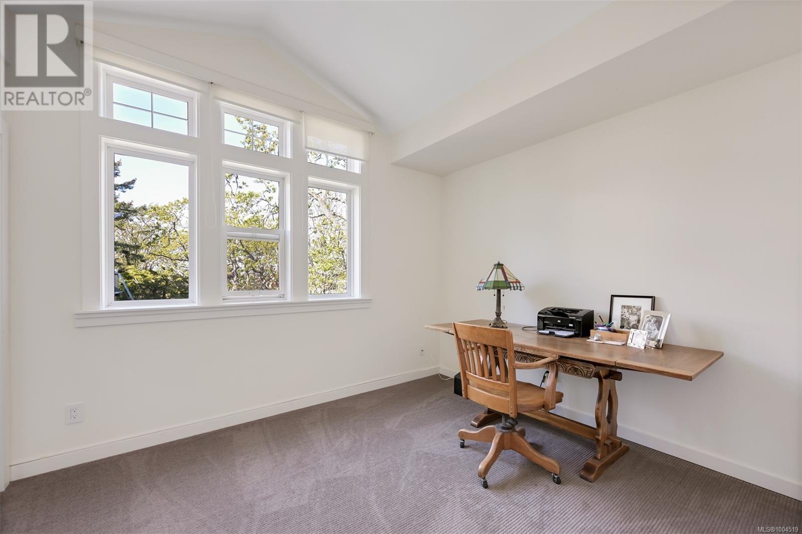 Single Family House Character for Sale in  Verrinder Ave Victoria 