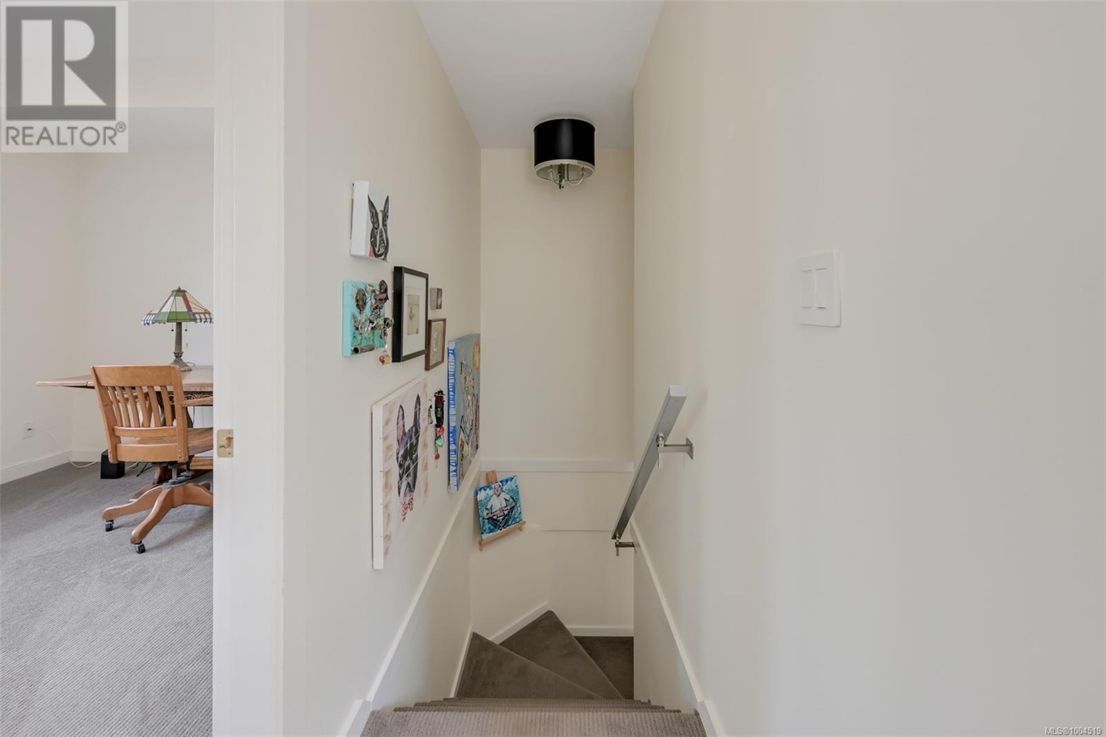 Single Family House Character for Sale in  Verrinder Ave Victoria 