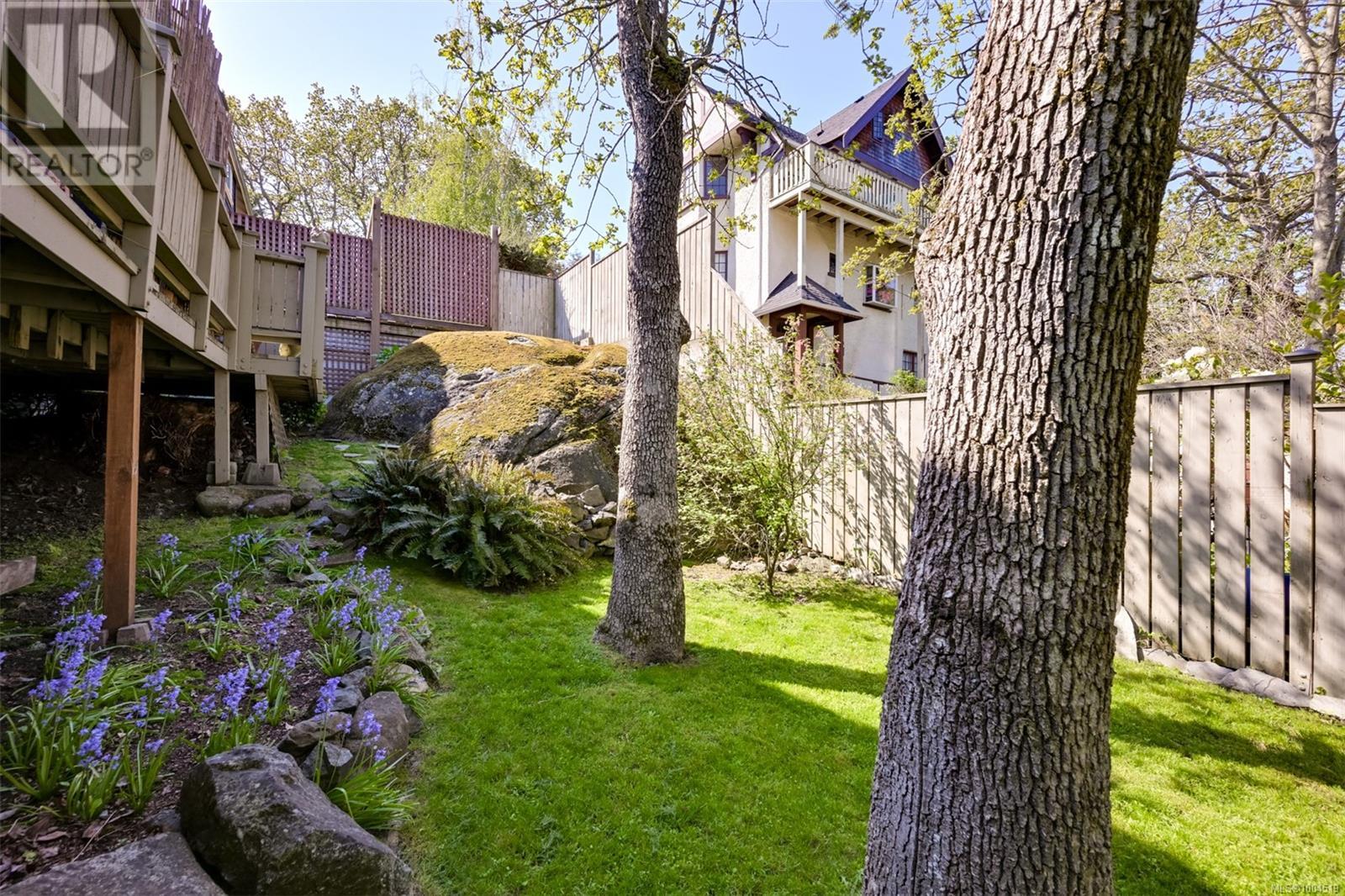 Single Family House Character for Sale in  Verrinder Ave Victoria 