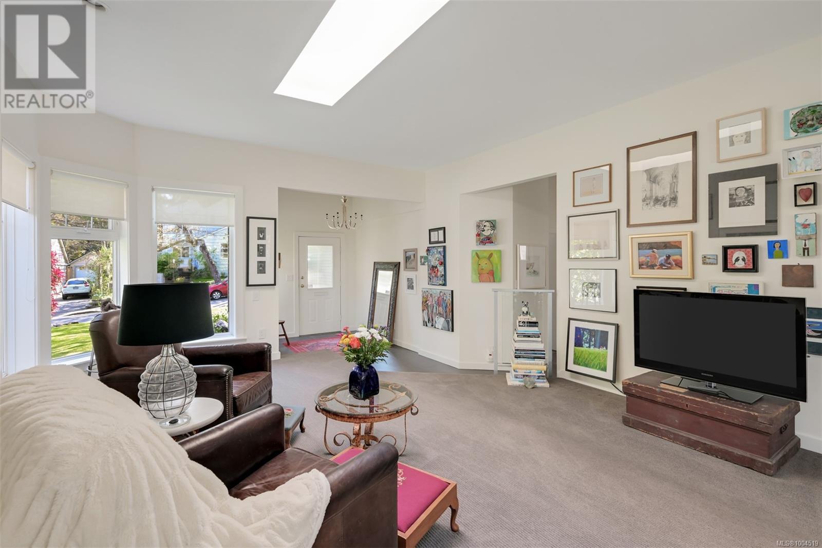 Single Family House Character for Sale in  Verrinder Ave Victoria 