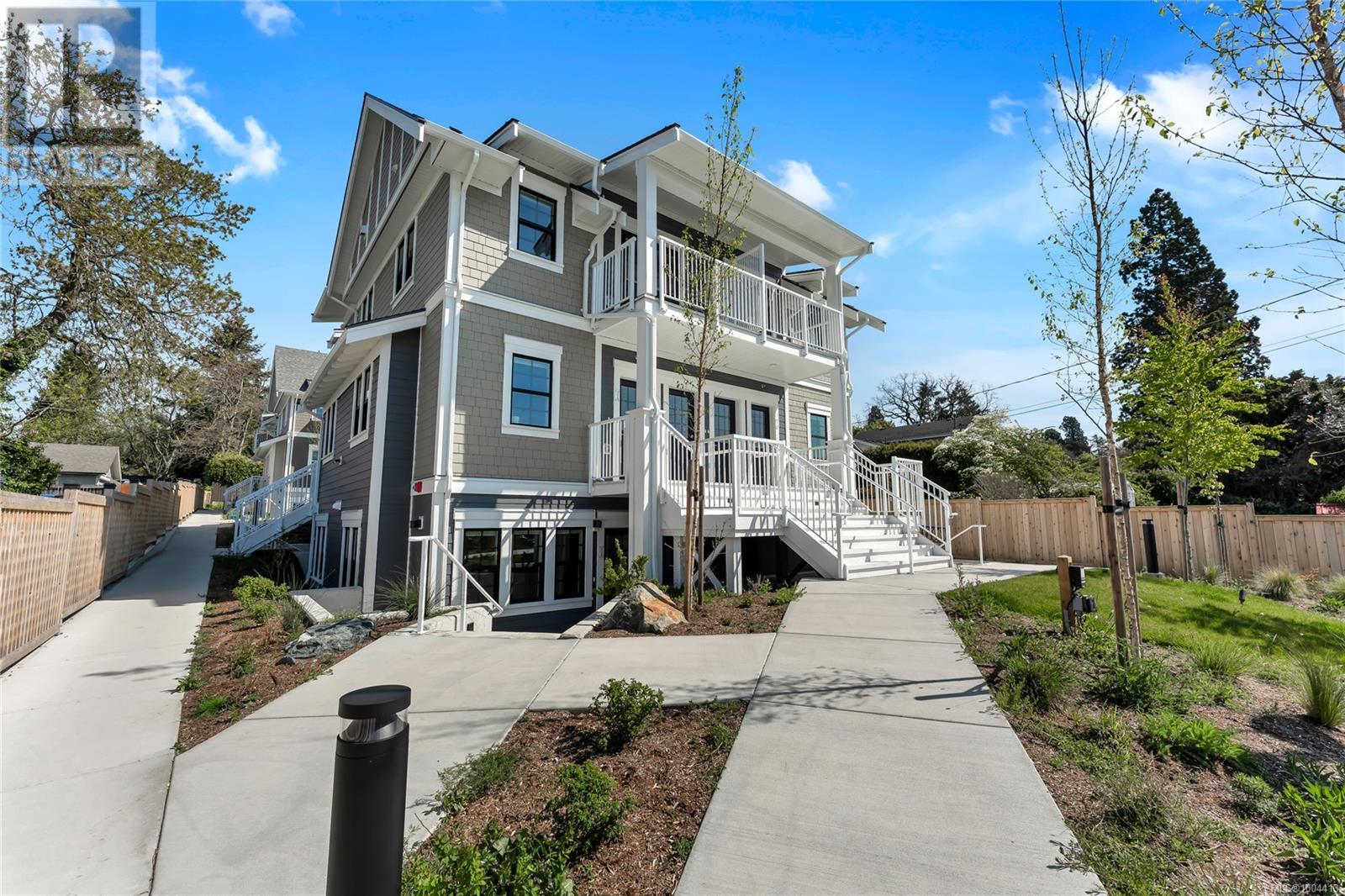 102 C 1224 Richardson St, Victoria, British Columbia