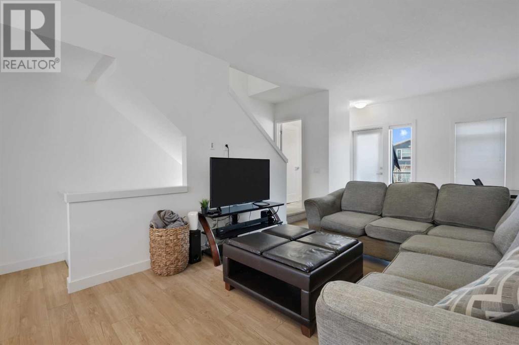 Single Family House for Sale in  Sage Bluff Gate Sage Hill Calgary 