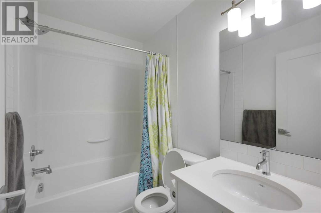 Single Family House for Sale in  Sage Bluff Gate Sage Hill Calgary 