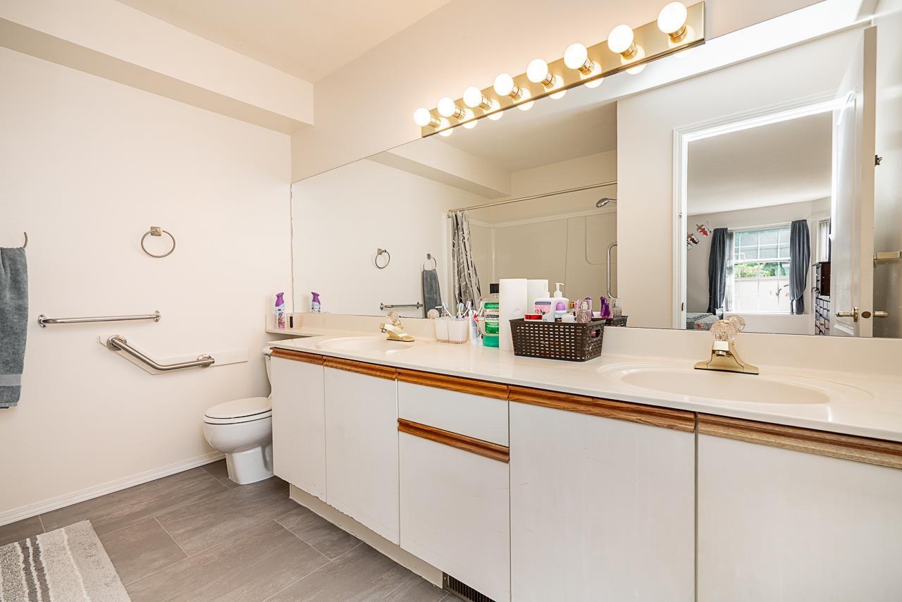 Photo 21 of 128 14861 98 Avenue, Surrey BC