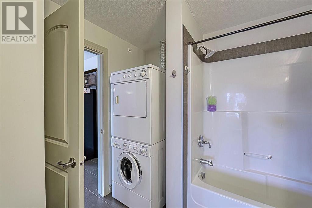 Single Family House for Sale in   Royal Oak Plaza NW Royal Oak Calgary 