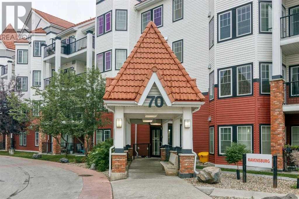 Single Family House for Sale in   Royal Oak Plaza NW Royal Oak Calgary 