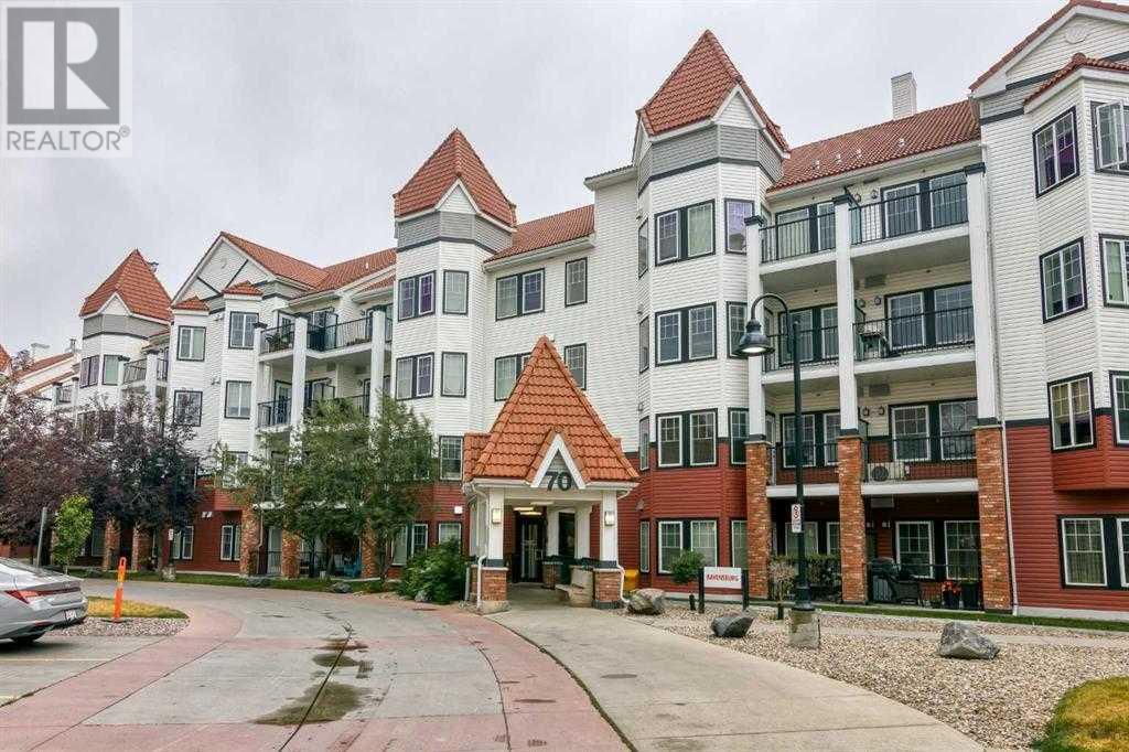 Single Family House for Sale in   Royal Oak Plaza NW Royal Oak Calgary 