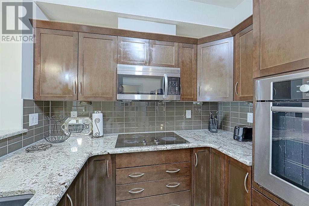 Single Family House for Sale in   Royal Oak Plaza NW Royal Oak Calgary 