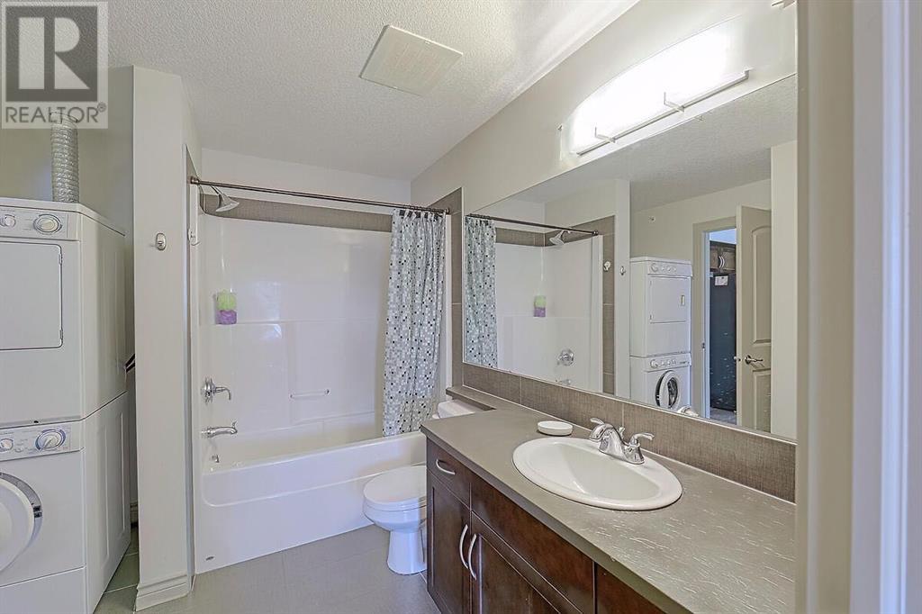 Single Family House for Sale in   Royal Oak Plaza NW Royal Oak Calgary 