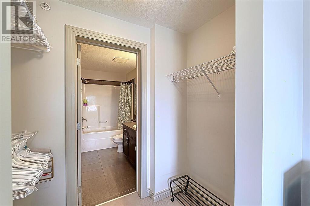 Single Family House for Sale in   Royal Oak Plaza NW Royal Oak Calgary 
