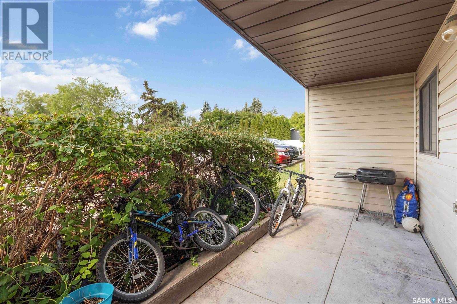 Photo 14 of 101 335 Kingsmere Boulevard, Saskatoon SK