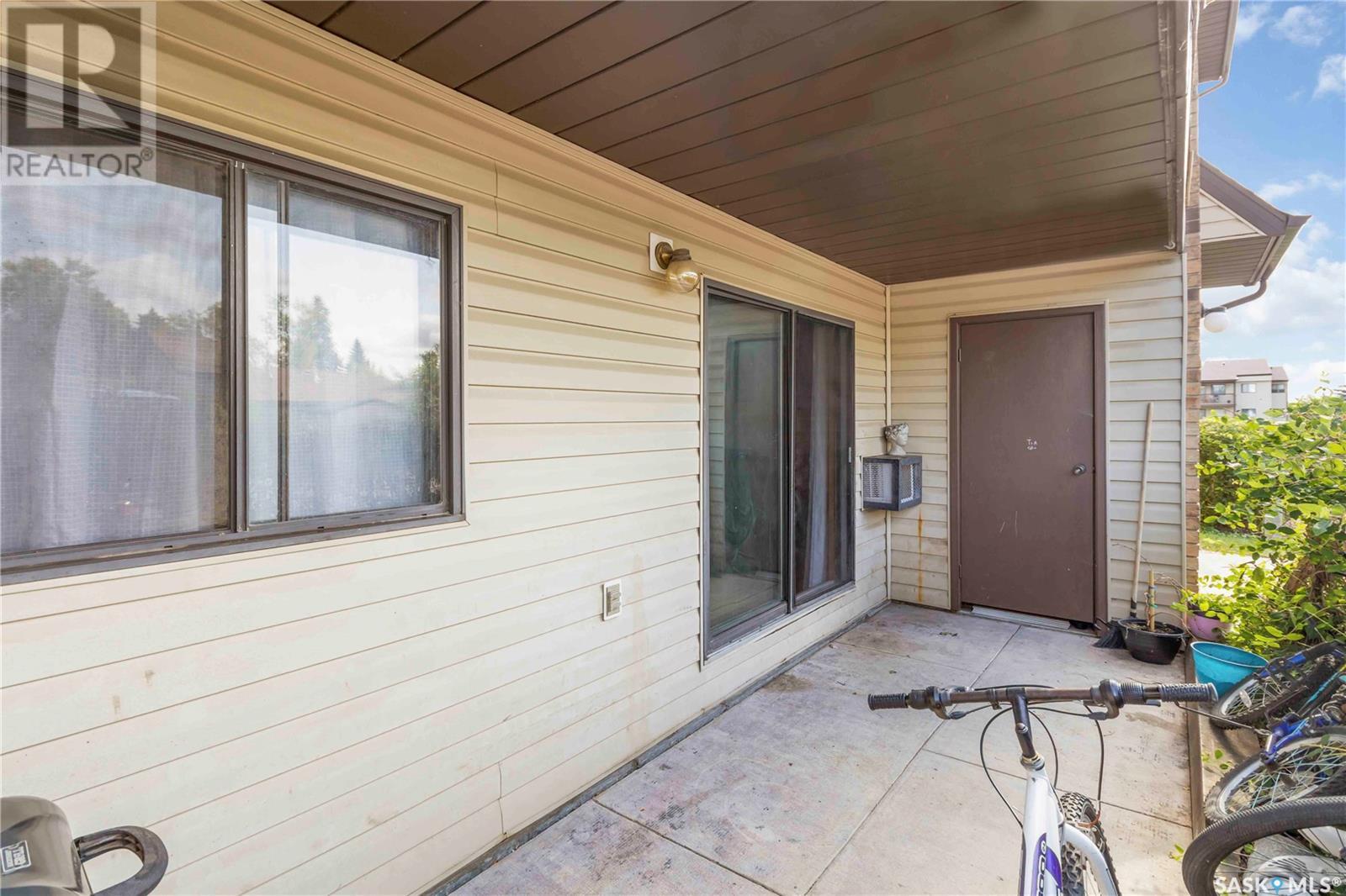 Photo 7 of 101 335 Kingsmere Boulevard, Saskatoon SK
