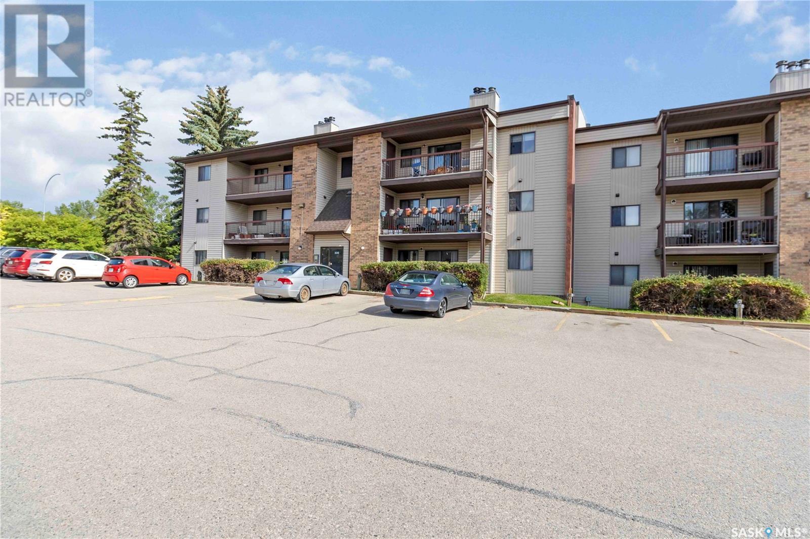 Photo 15 of 101 335 Kingsmere Boulevard, Saskatoon SK