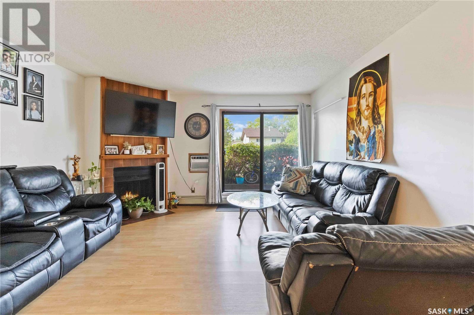 Photo 9 of 101 335 Kingsmere Boulevard, Saskatoon SK