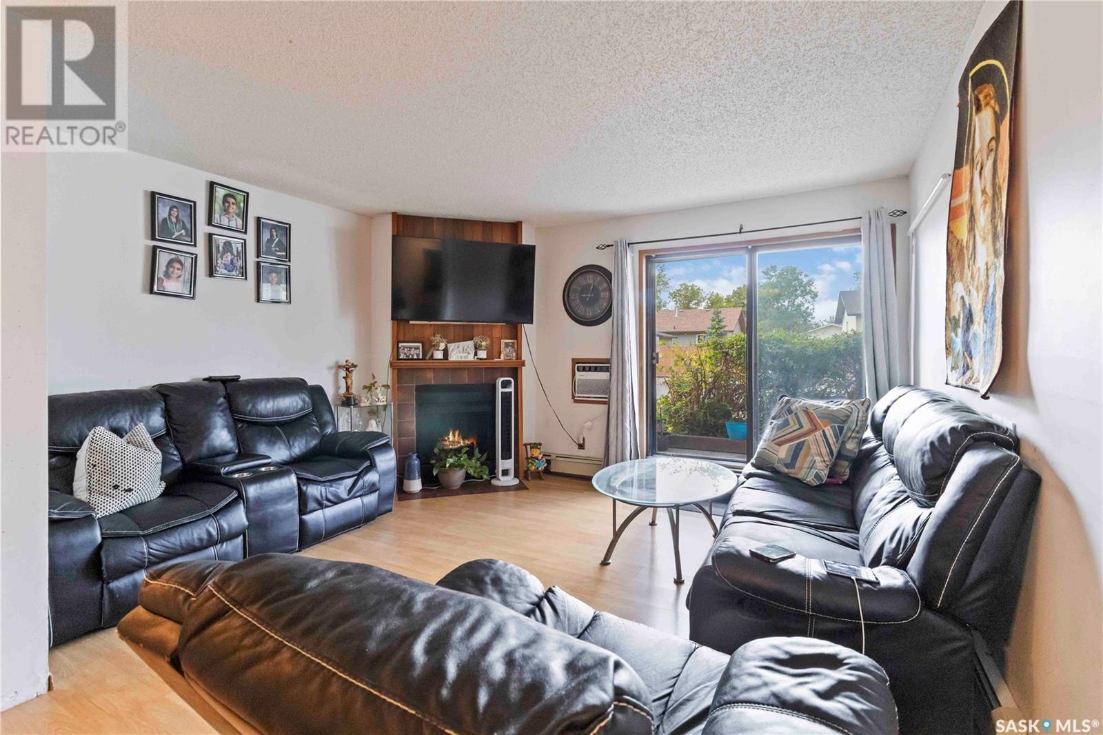 Photo 12 of 101 335 Kingsmere Boulevard, Saskatoon SK