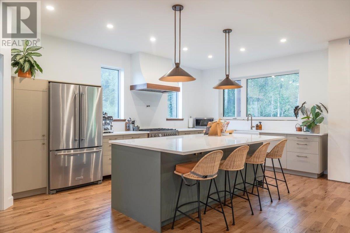Photo 11 of 106 Sparling Road, Fernie BC