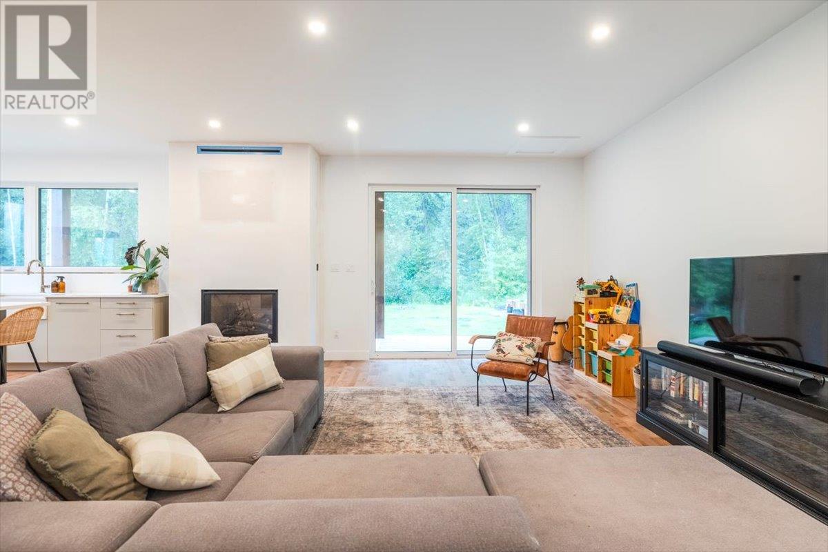 Photo 21 of 106 Sparling Road, Fernie BC