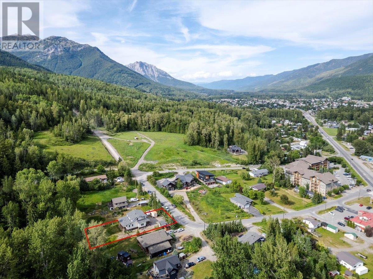 Photo 82 of 106 Sparling Road, Fernie BC