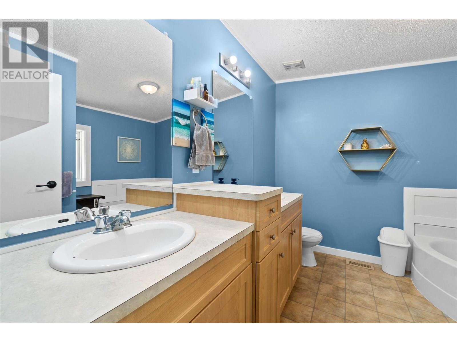  6216 97A Highway, Enderby