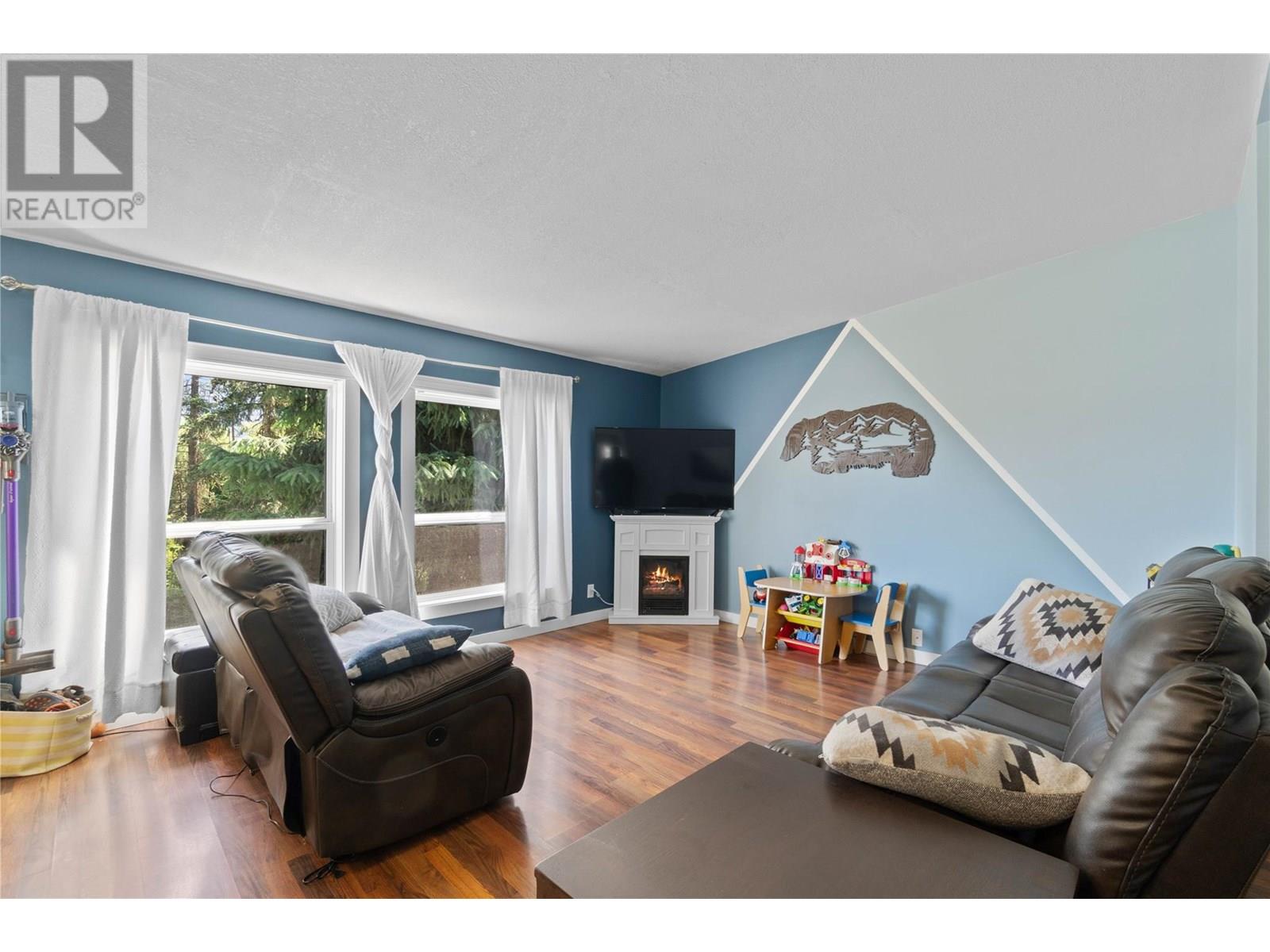  6216 97A Highway, Enderby
