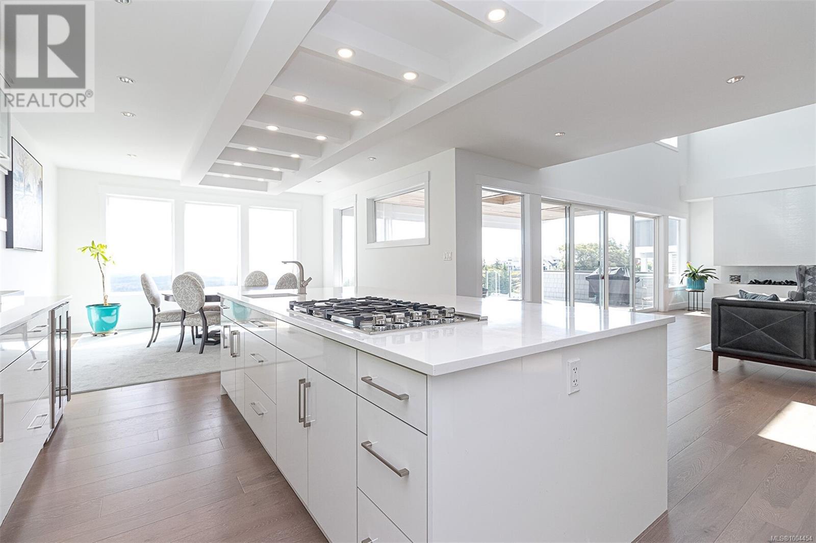 Photo 17 of 2267 Nicklaus Dr, Langford BC