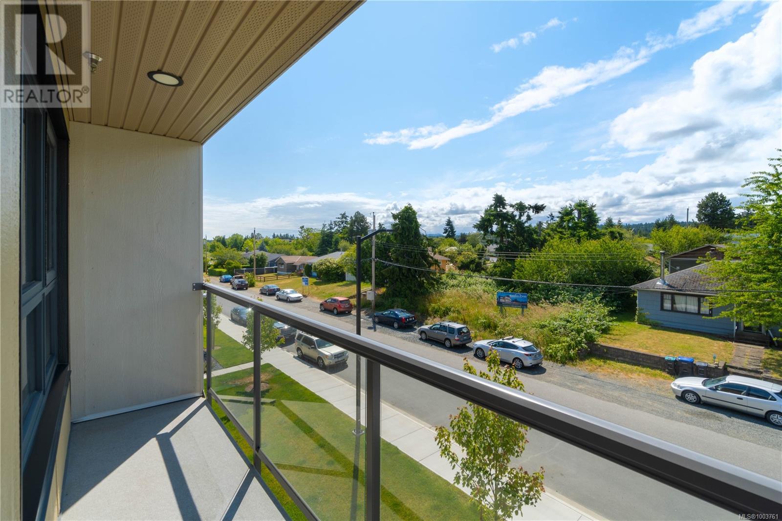 Photo 12 of 301 140 Jensen Ave W, Parksville BC