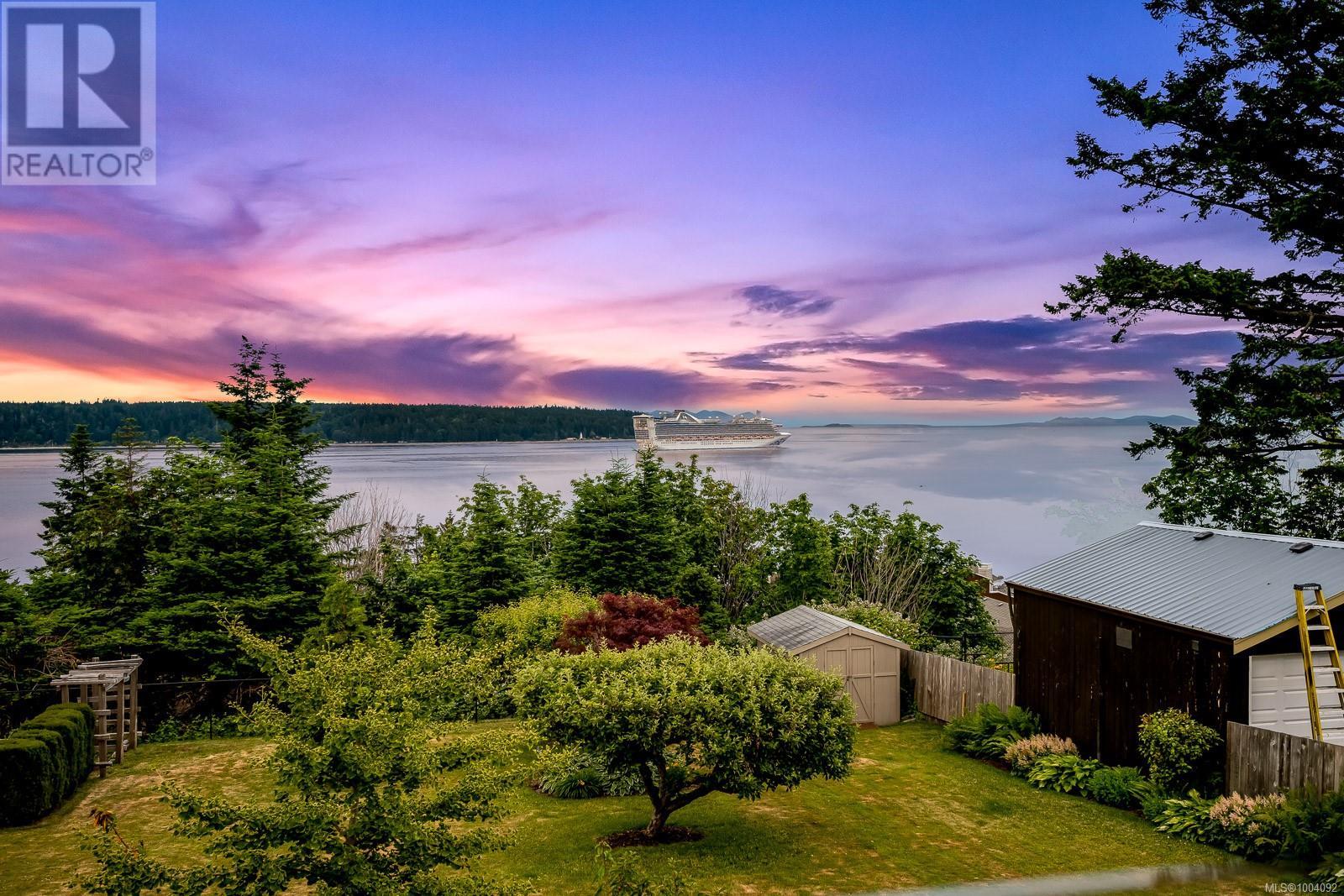 Photo 39 of 321 Carnegie St, Campbell River BC