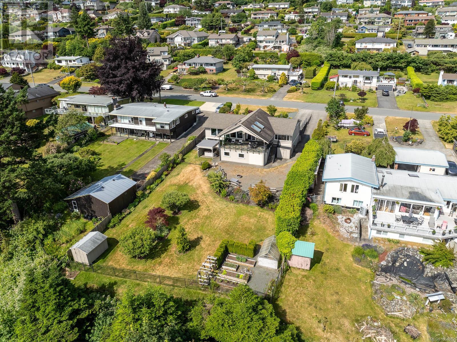 Photo 70 of 321 Carnegie St, Campbell River BC