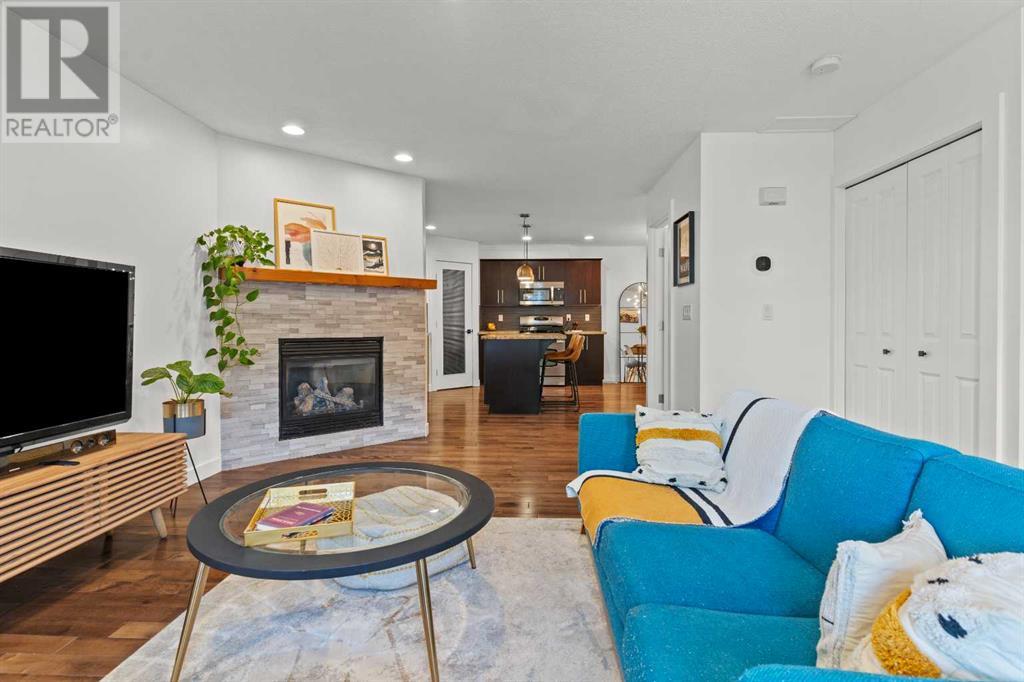 Single Family House for Sale in    Street SW Richmond Calgary 