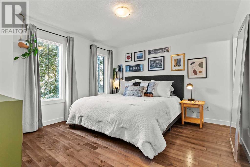 Single Family House for Sale in    Street SW Richmond Calgary 