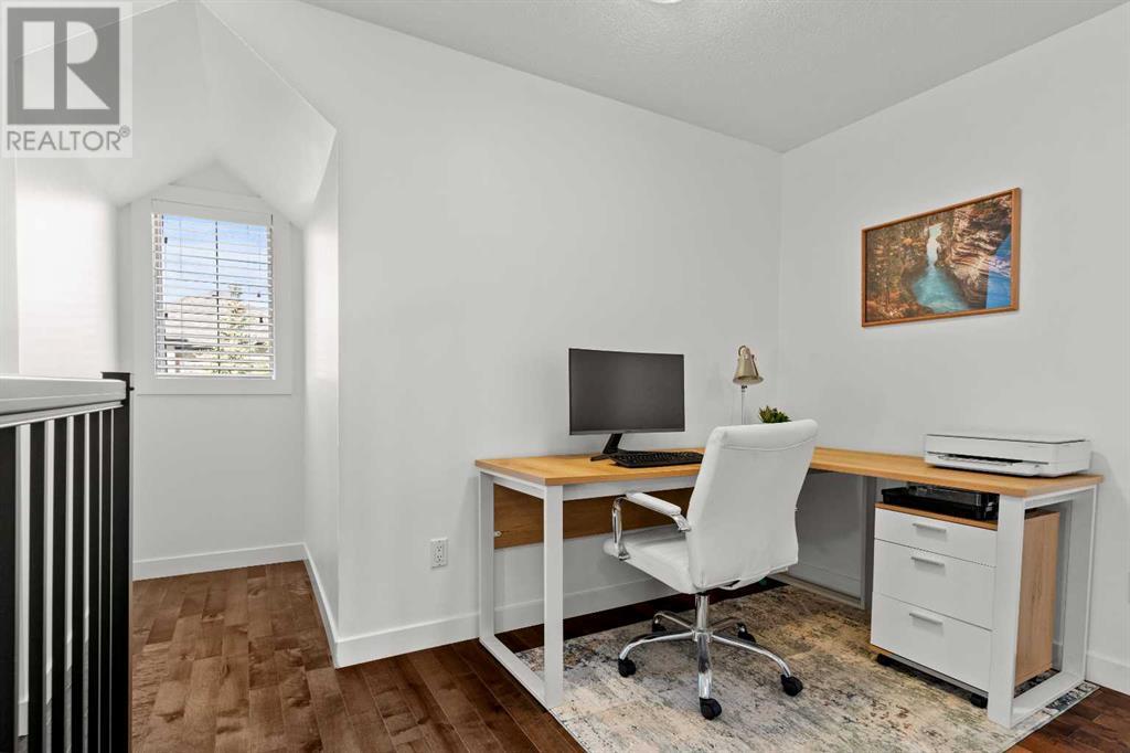 Single Family House for Sale in    Street SW Richmond Calgary 
