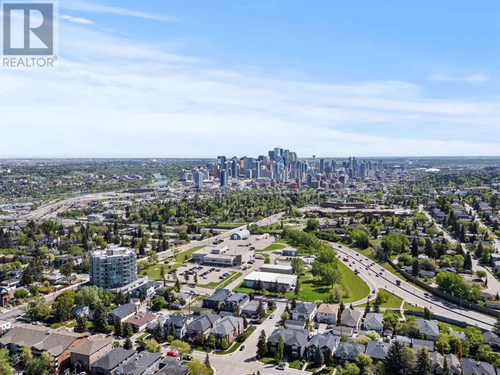 Single Family House for Sale in    Street SW Richmond Calgary 