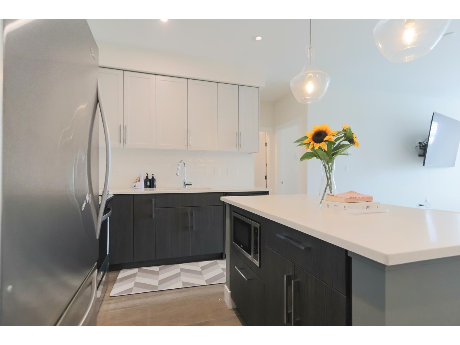 Photo 5 of 310 32838 Ventura Avenue, Abbotsford BC