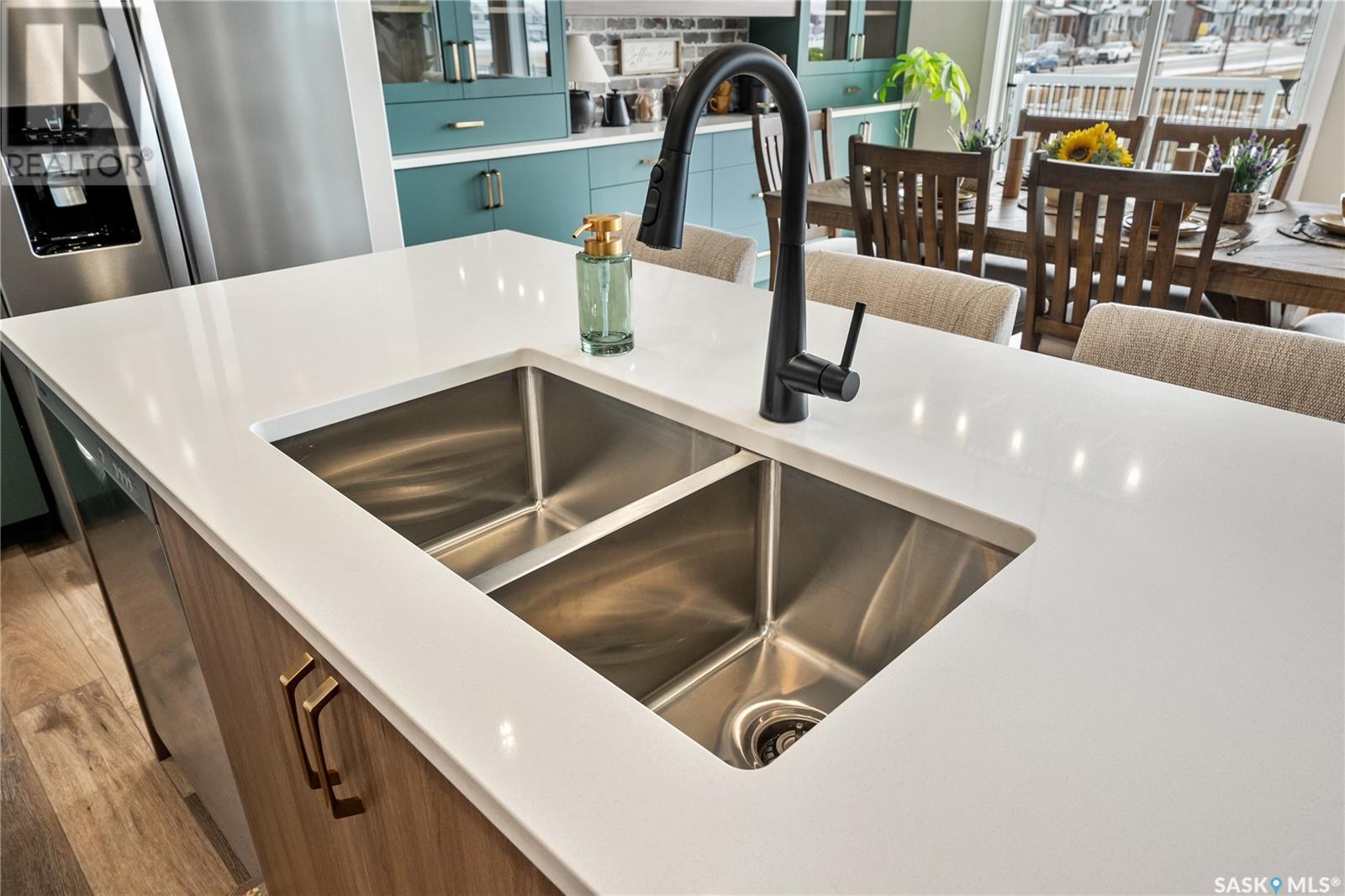Photo 12 of 3084 Dumont Way, Regina SK