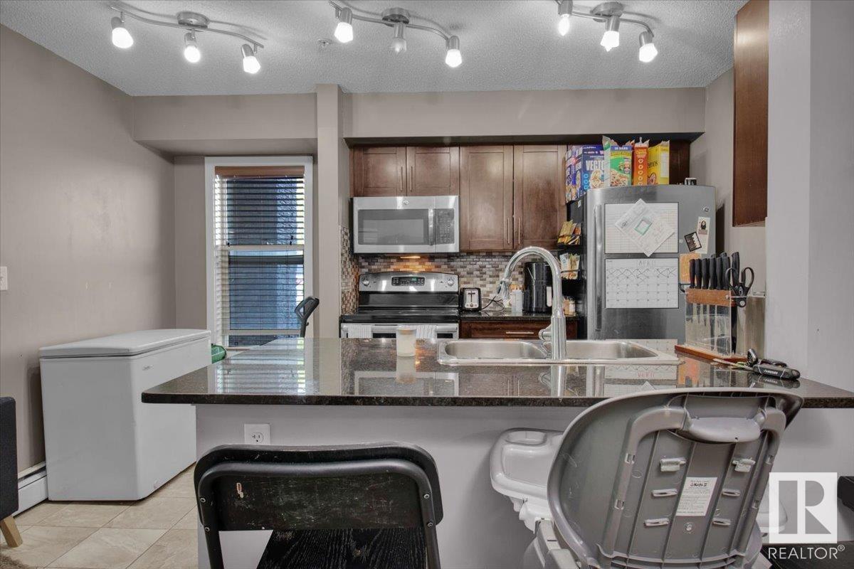 Photo 4 of 101 107 Watt Cm Sw Sw, Edmonton AB
