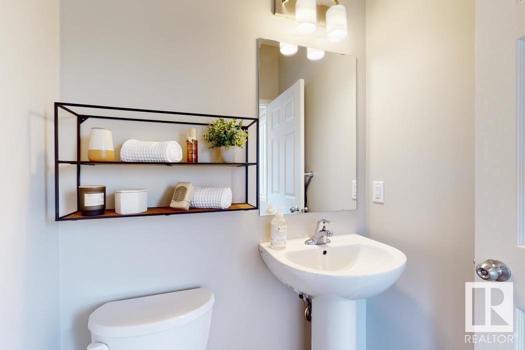Photo 53 of 20704 42 Av Nw, Edmonton AB
