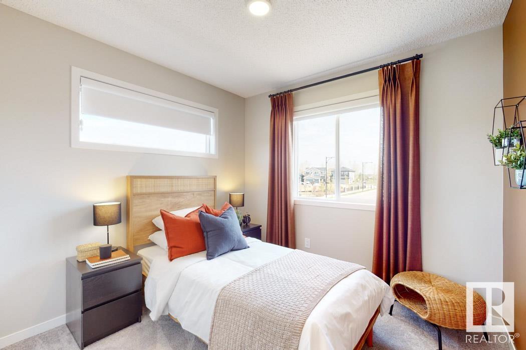 Photo 18 of 20704 42 Av Nw, Edmonton AB