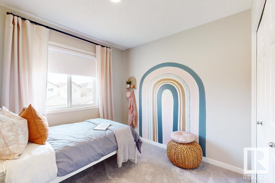 Photo 14 of 20704 42 Av Nw, Edmonton AB