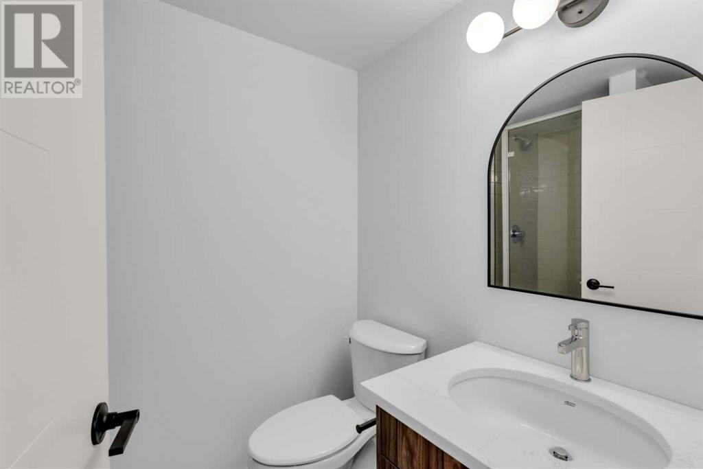 Single Family House 4 Level for Sale in  Macewan Meadow Way NW MacEwan Glen Calgary 