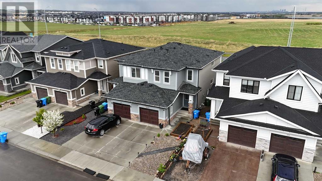 Single Family House for Sale in  Creekstone Way SW Pine Creek Calgary 