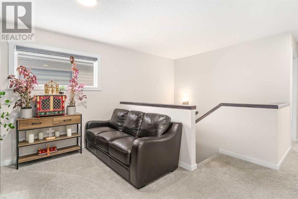 Single Family House for Sale in  Creekstone Way SW Pine Creek Calgary 