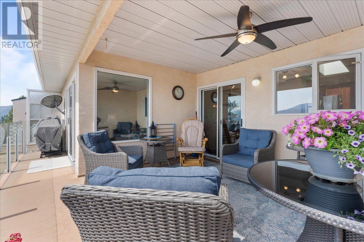201 4470 Ponderosa Drive, Peachland
