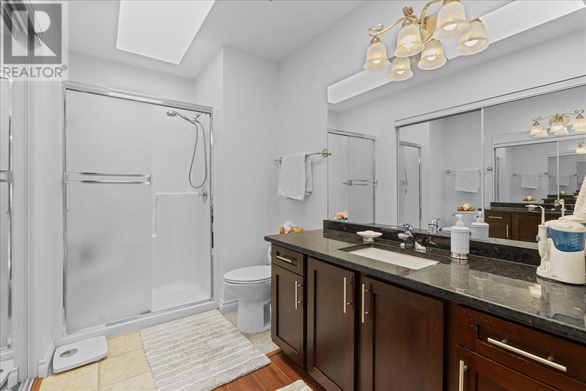 201 4470 Ponderosa Drive, Peachland