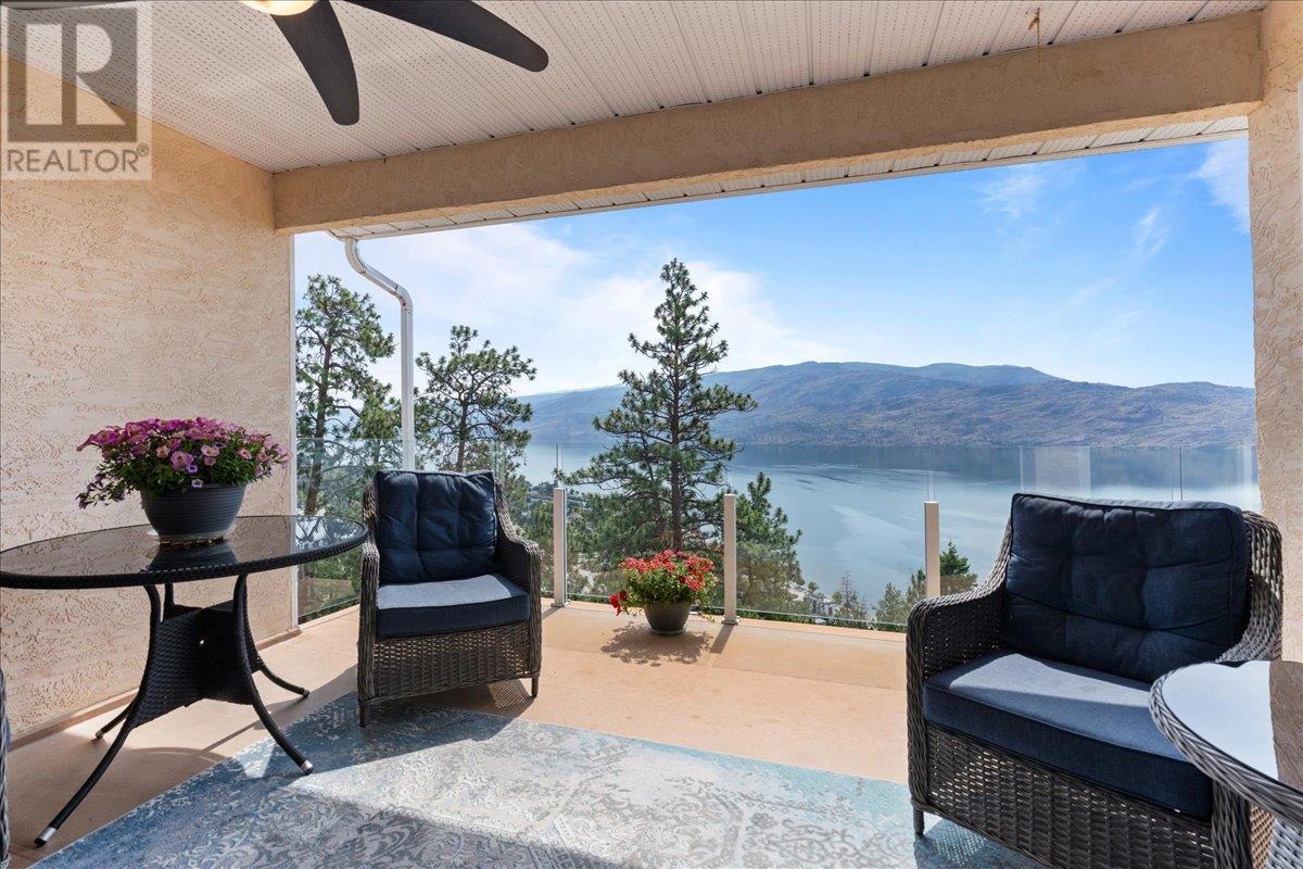 201 4470 Ponderosa Drive, Peachland