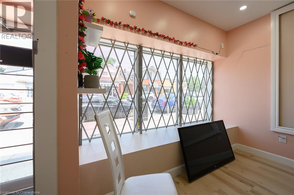 Photo 7 of 422 428 Concession Street, Hamilton ON