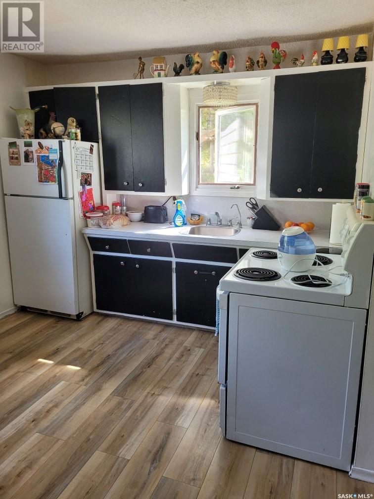 Photo 17 of 237 2nd Street Nw, Wadena SK