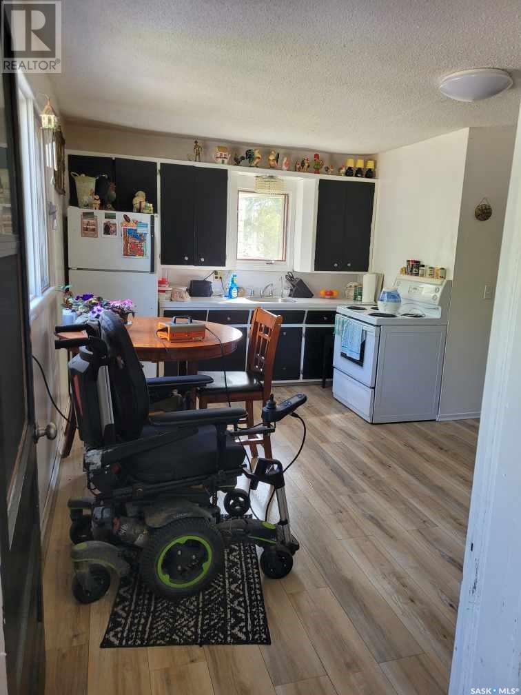 Photo 18 of 237 2nd Street Nw, Wadena SK